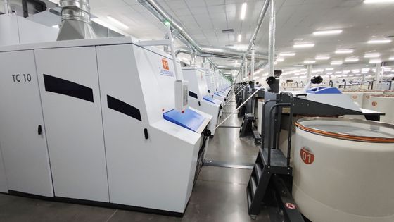 Ne30/1 65% poliestere 35% viscosa miscelato Siro Compact Spun Filato di esportatori cinesi
