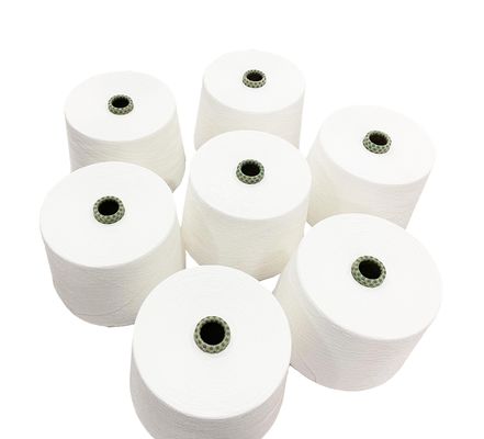 Fabbricazione a partire da filati di poliesteri di alta torsione 65/35