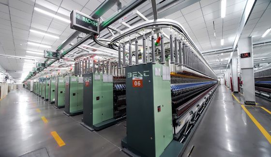 Filati compatti di cotone pettinato NE32/1 Siro per tessitura e maglieria
